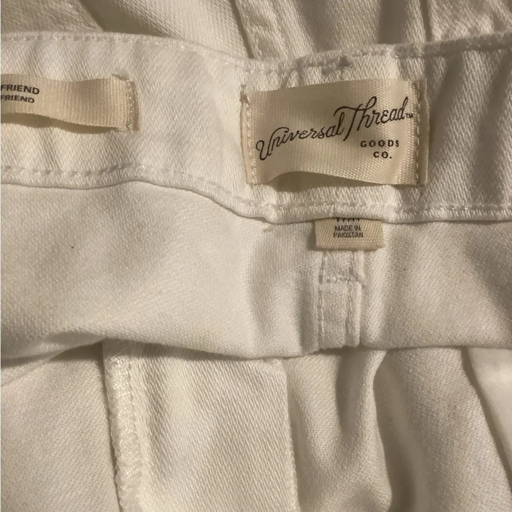 NWT Universal Thread Size 17 Boyfriend‎ Jeans White